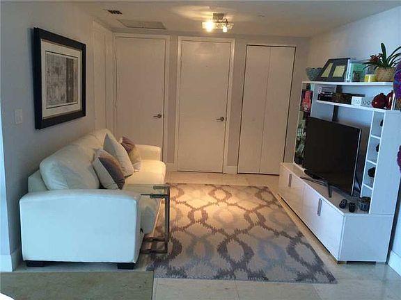 5th image of 465 Brickell Ave APT 818