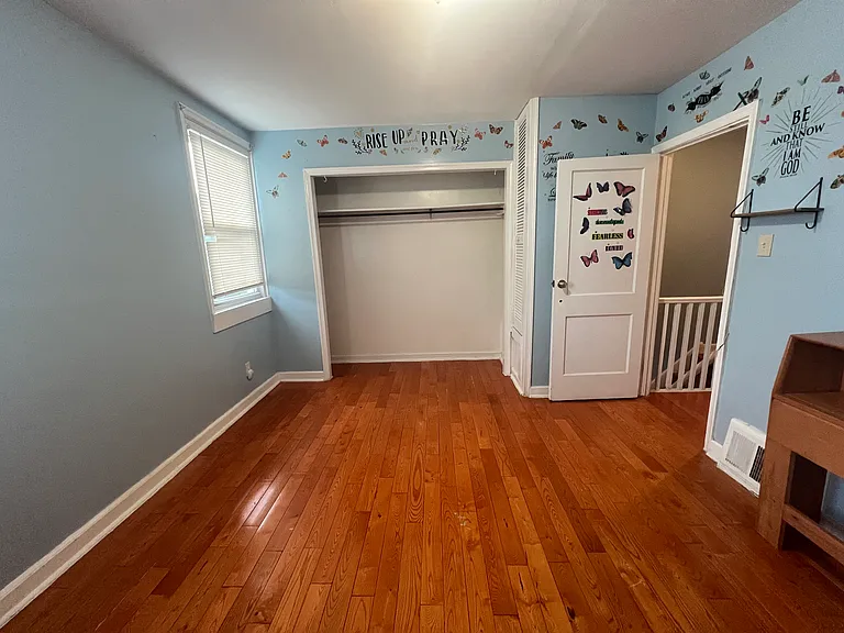 4614 Lansing St — Photo 5
