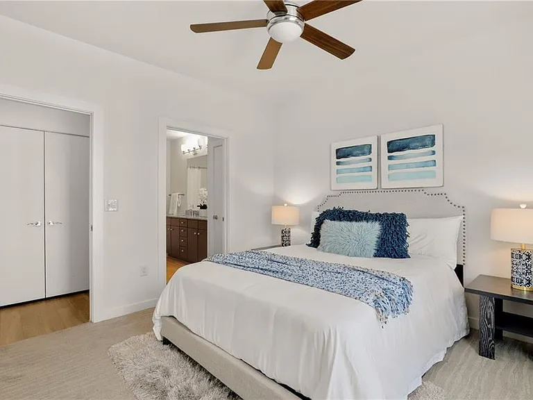 1900 Barton Springs Rd #2025 — Photo 7