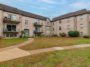 109 Oak Ln APT 8, Brockton, MA 02301