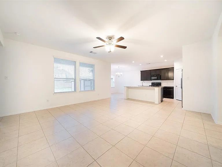 16323 Hillside Garden Ln — Photo 7