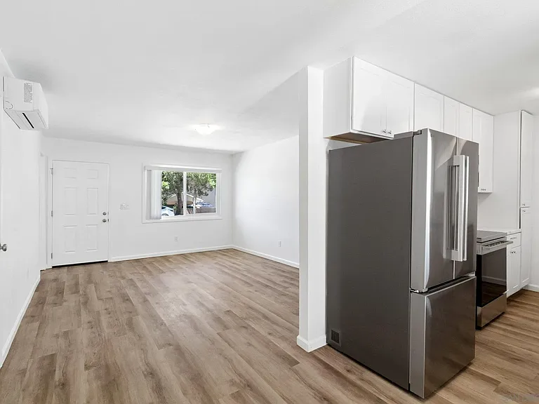 8719 Carribean Way — Photo 4