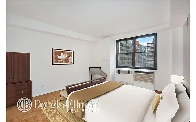 Sold by Douglas Elliman | media 10