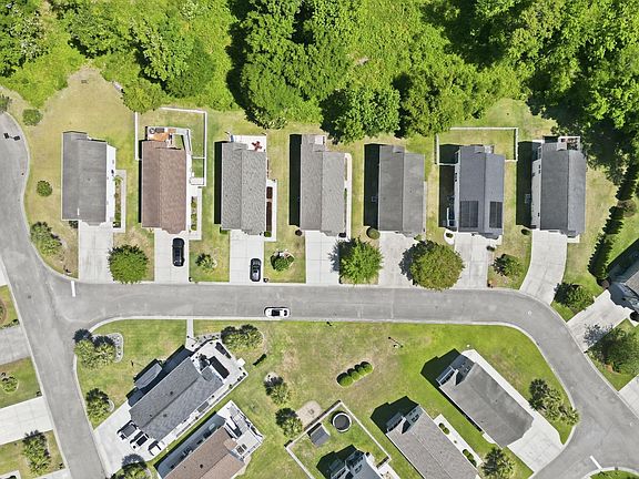 2nd image of 1308 Planters Grove Ln.