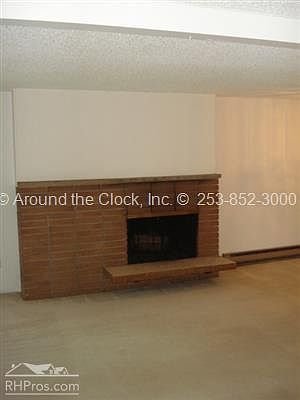 3rd image of 6511 S 153rd St APT 3
