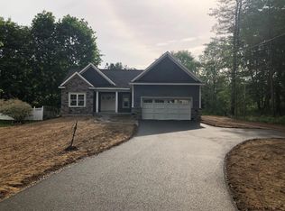 16 Bain Dr, Delmar, NY 12054
