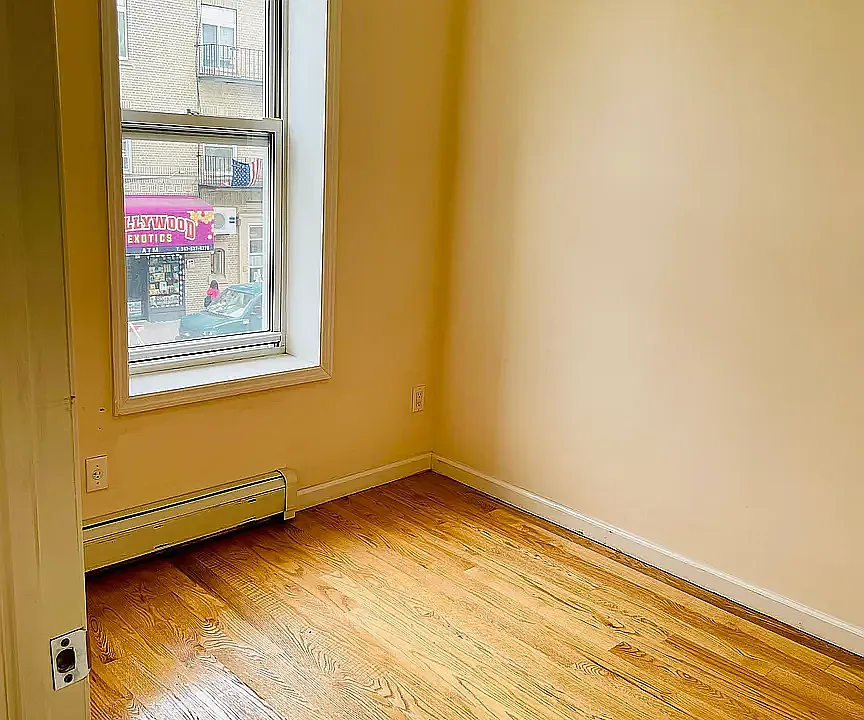 372 Bay Ridge Ave #2