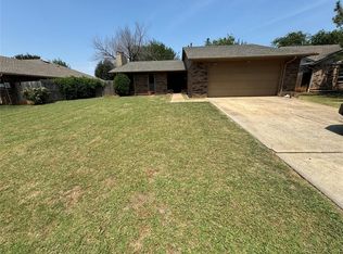 1019 Taurus Dr, Edmond, OK 73003