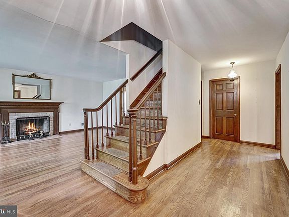 5th image of 2701 Landon Dr