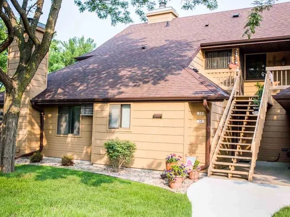 1389 W 18th Ave, Oshkosh, WI 54902
