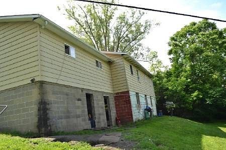2nd image of 371 Sunset Ln