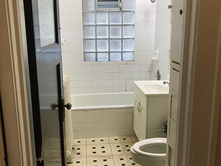 829 N. Cass — Photo 82