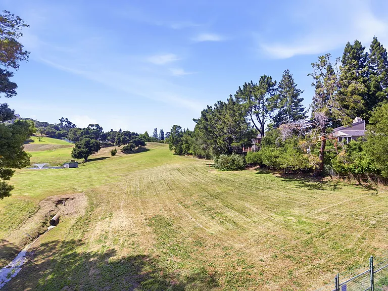 4016 Farm Hill Blvd #301 — Photo 43