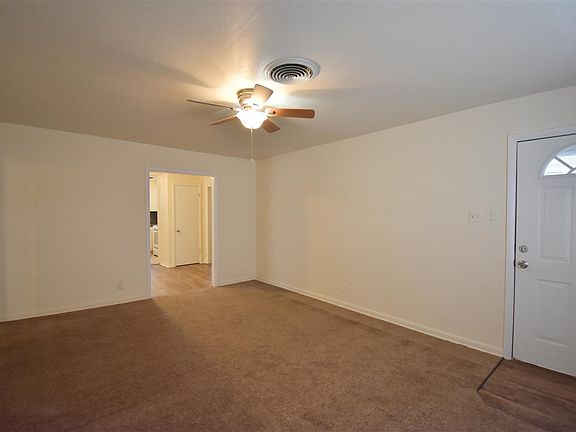 4th image of 2513 SW A Ave