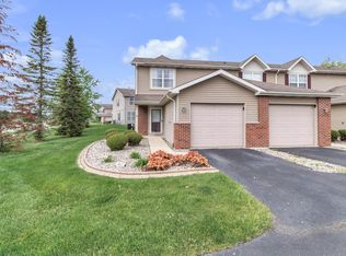 883 Flagstone Dr, Dyer, IN 46311