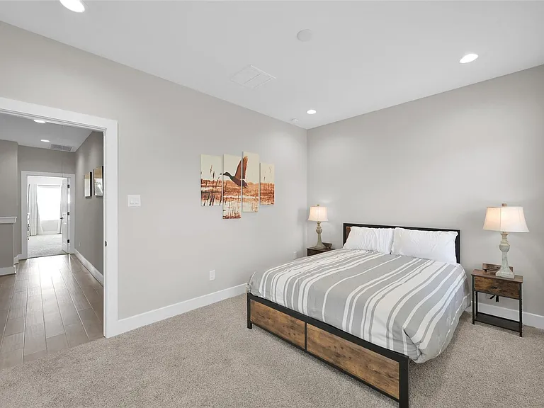 2103 Bevis St — Photo 36