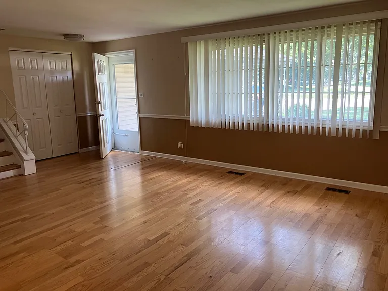 324 W Weathersfield Way — Photo 4
