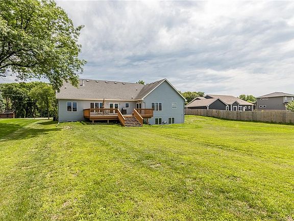5th image of 8944 NW Beaver Dr