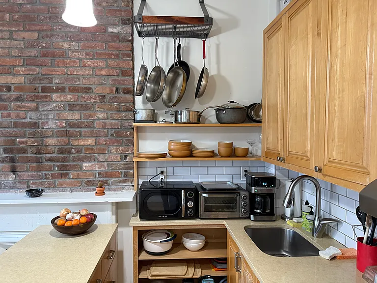 153 Dekalb Ave #3 — Photo 4