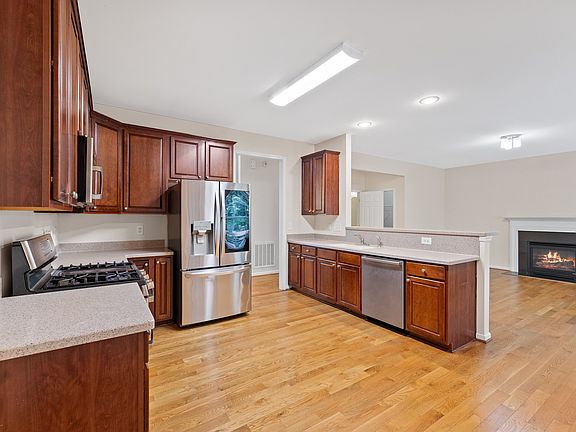 3rd image of 109 McKenzie Meadow Ln