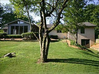 2nd image of 5020 Lakeview Dr