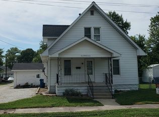 127 N Ludlow St, Olney, IL 62450