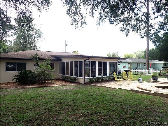 3rd image of 6153 W Pine Cir