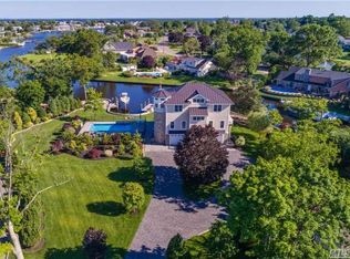 20 Dorset Ln, Babylon, NY 11702