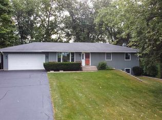 14823 Klinewood Rd, South Beloit, IL 61080