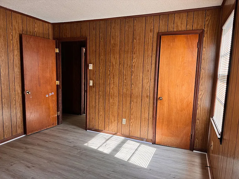 612 Staley St — Photo 15