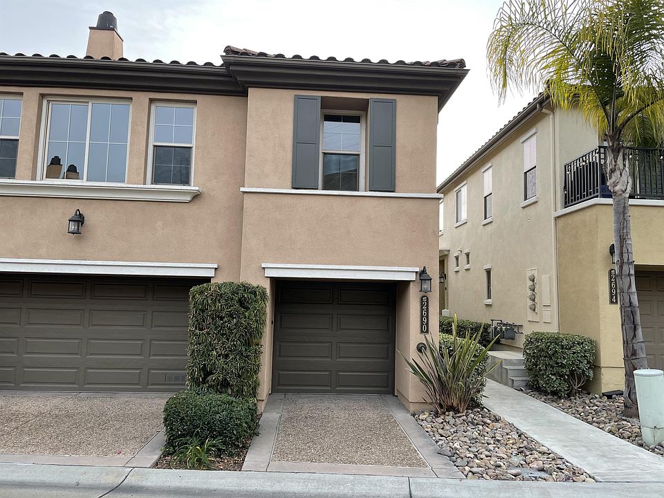 1st image of 2690 Bellezza Dr #1