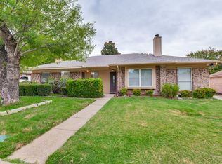 3006 Post Oak Dr, Euless, TX 76039
