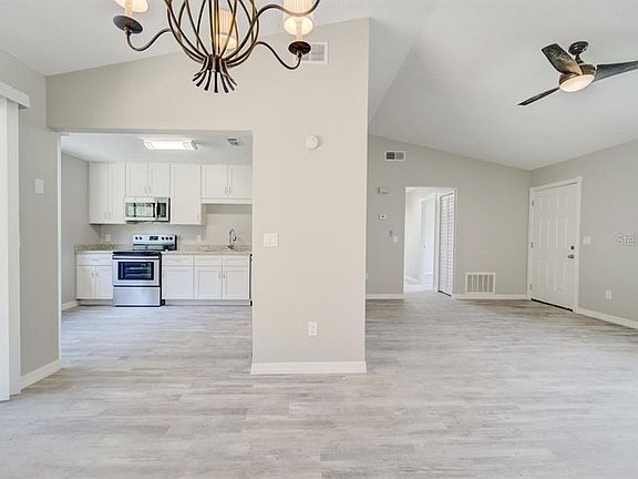 5th image of 5305 Pale Horse Dr