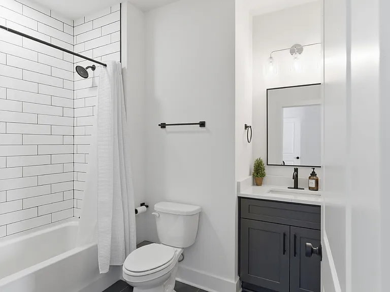700 N Dupont Ave #311 — Photo 19