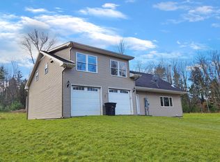 352 Allagash Rd, North Haverhill, NH 03774