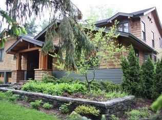 187 Summit St, Burlington, VT 05401