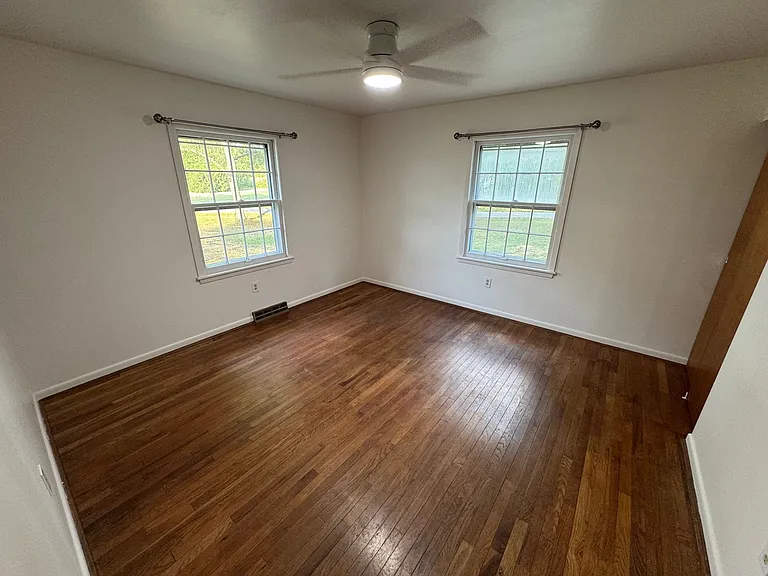 5200 Winterhill Ct — Photo 13