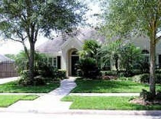 2120 Barrington Pointe Dr, League City, TX 77573