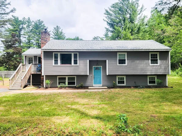 58 Nesenkeag Drive, Litchfield, NH 03052