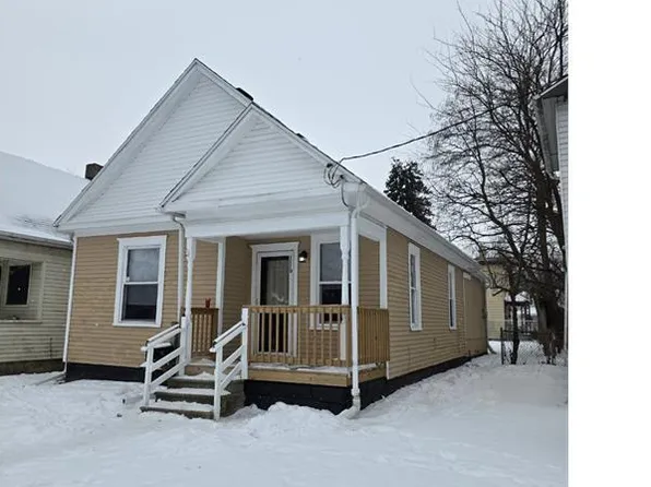 1110 Camden St, Toledo, OH 43605