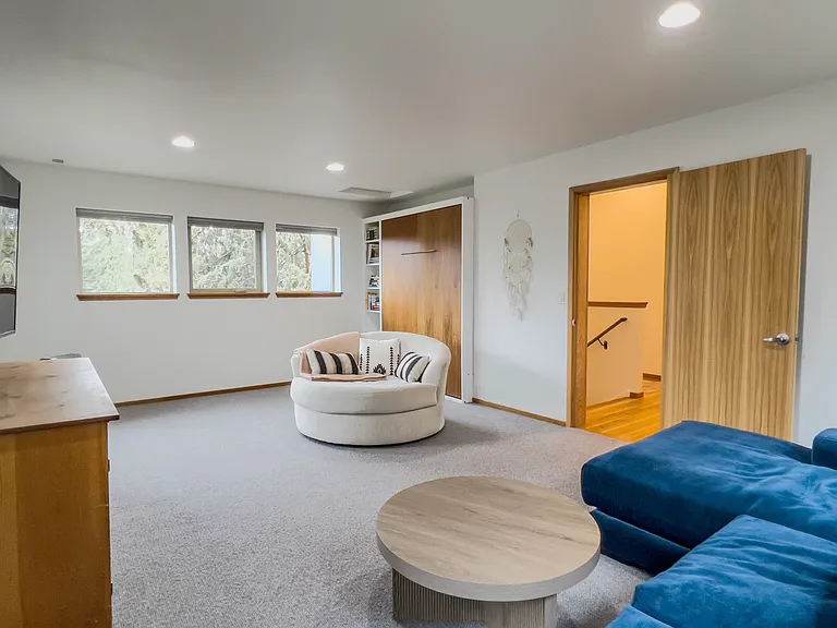 19544 Century Dr — Photo 46