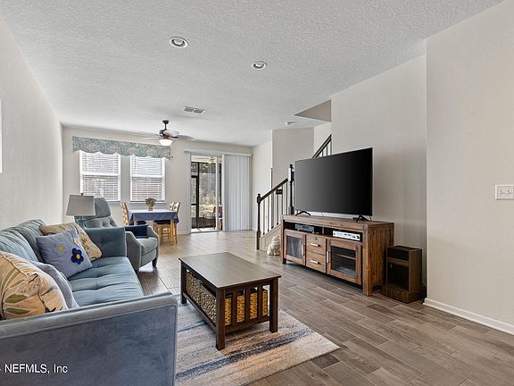 4th image of 157 CASTRO Court