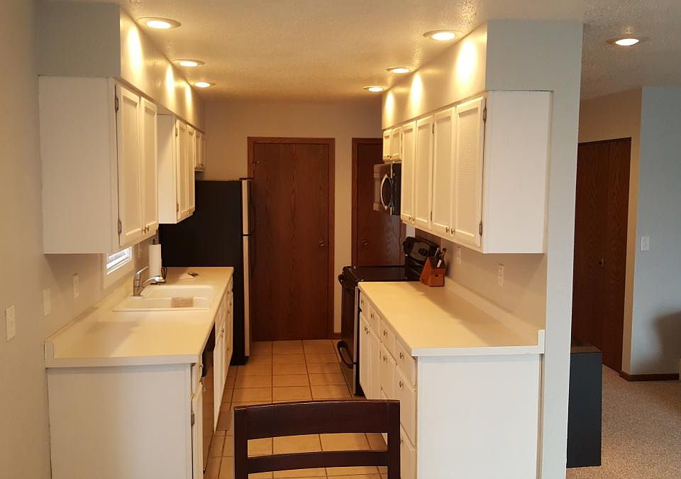 2nd image of 501 N Shore Dr APT 2