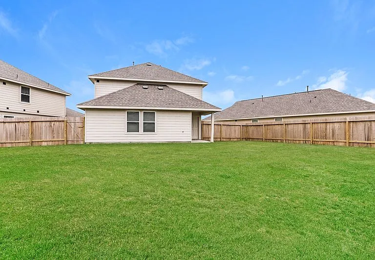 2550 Grayling Dr — Photo 5