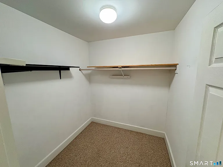 565 Sylvan Ave — Photo 8