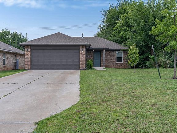 3rd image of 940 NE 30th St