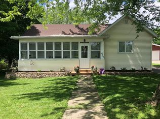 609 Mill St, Utica, IL 61373