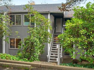 44 Eagle Crest Dr APT 13, Lake Oswego, OR 97035