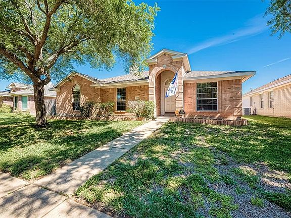 3rd image of 15318 Geral Ln