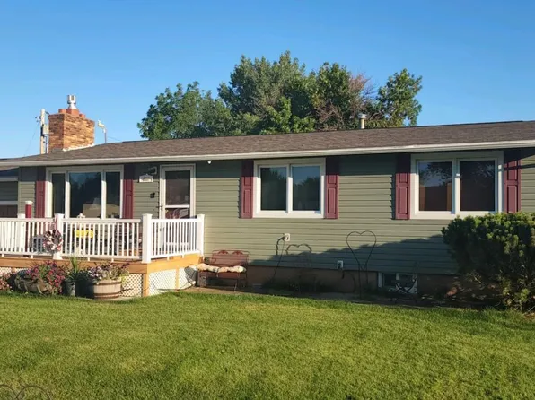403 B Ave, Glendive, MT 59330